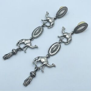 Rare JJ Jonette Vintage Camel Dangle Earrings Silver Tone Desert Theme